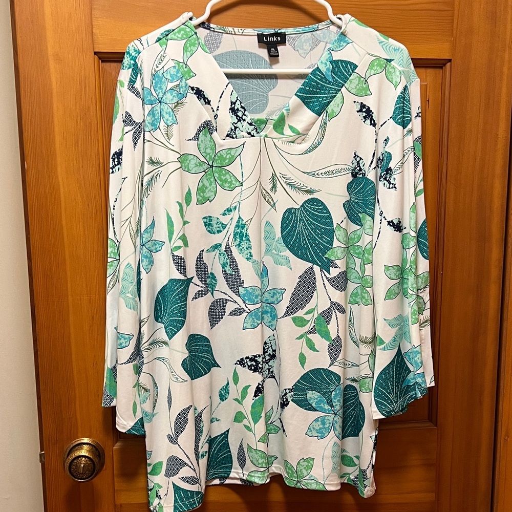 Links Women's Leaf Print Blouse - Teal and White